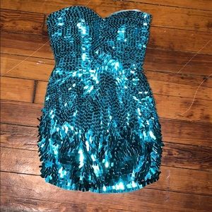turquoise dress